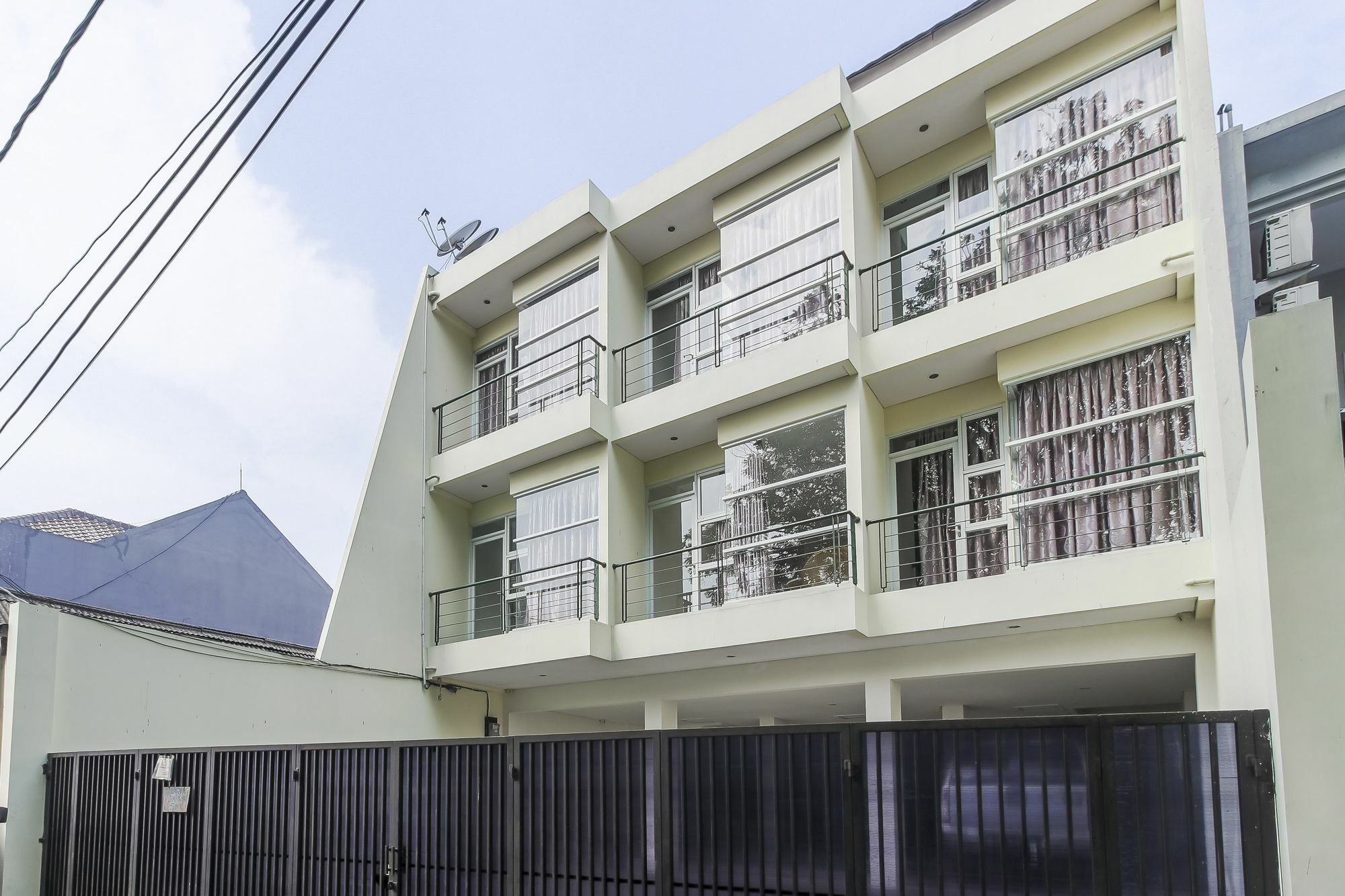 Reddoorz Near Pancoran Hotell Jakarta Eksteriør bilde