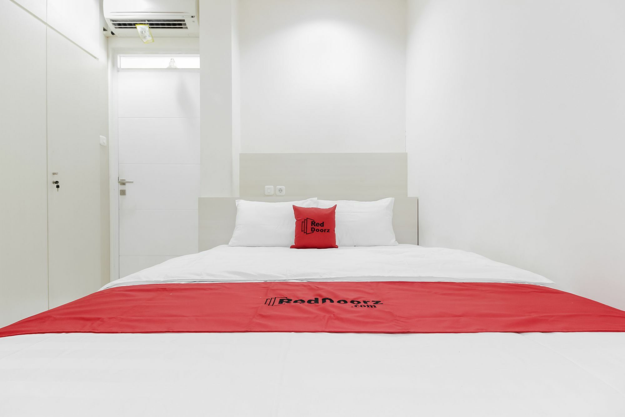 Reddoorz Near Pancoran Hotell Jakarta Eksteriør bilde